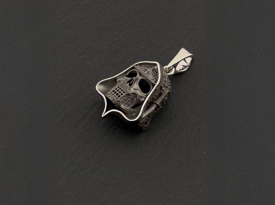 Samurai pendant