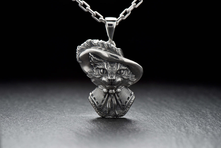 Cat Musketeer Silver Pendant – Sterling Silver Gentleman Cat Necklace | Baroque Warrior Jewelry Gift for Him __etsy:7412559117
