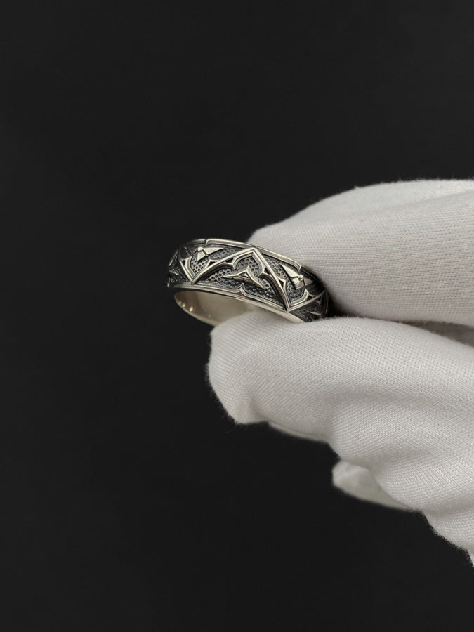 Gothic elegance meets medieval soul.
This handcrafted gemstone ring is designed for those who walk a different path — bold, timeless, and unforgettable.

gothic heraldic crest wedding ring set

sterling gothic armor vow bands for couples

medieval knight wedding rings with shield motif
Gothic architectural wedding bands for old-soul lovers
Symbolic crown and shield rings in silver
armor inspired gothic couple rings with arrow details
silver chevr __etsy:7430809052