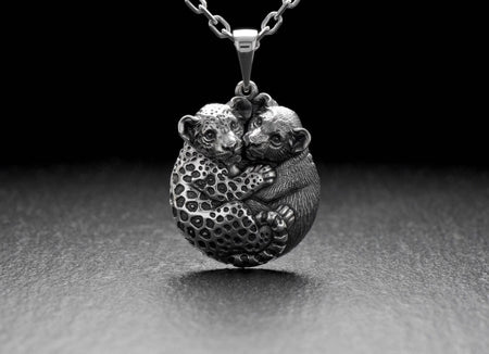 silver cat	silver pendant	Lion with Leo	Leopard necklace	Lion pendant __etsy:7398798351