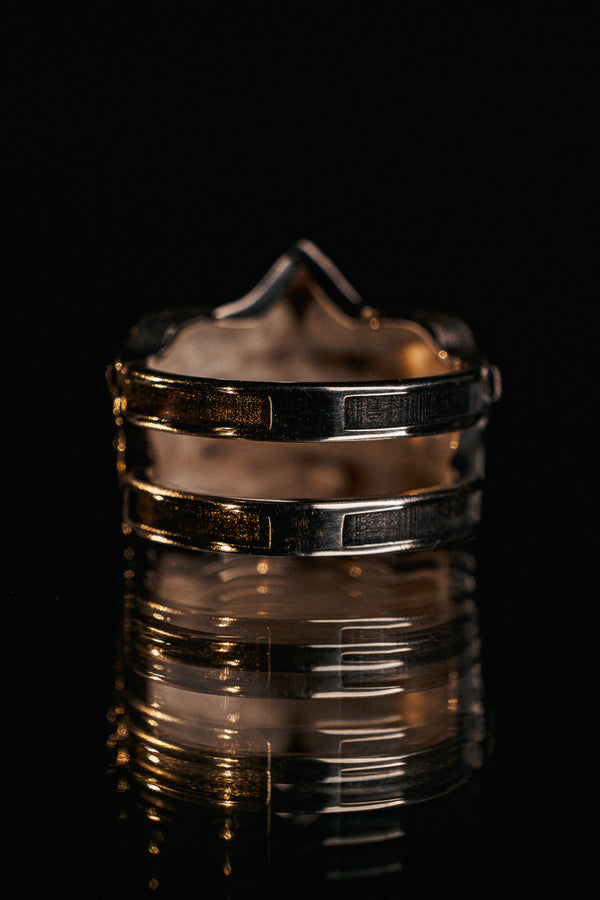 Introducing our extraordinary Samurai Mask Ring, a tribute to the ancient warriors of Japan and their unwavering spirit.