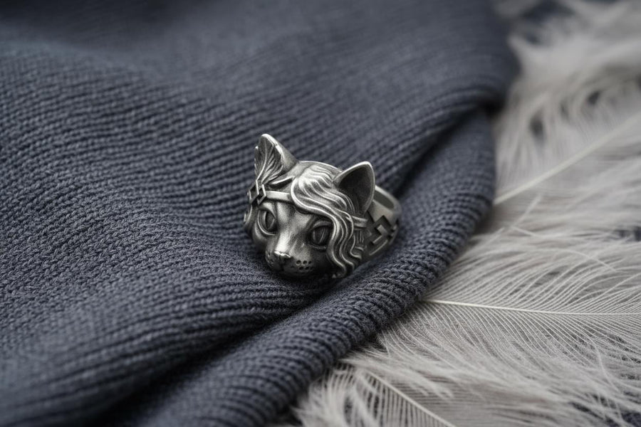 Lady Cat Silver Ring – Sterling Silver Elegant Feline Ring | Feminine Cat Jewelry Gift for Her __etsy:7364530274