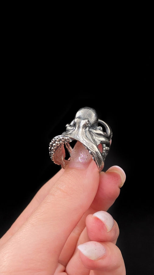 With the octopus silver ring made by our team, you can have the grasp of an aquatic creature around your finger. __etsy:7260417016