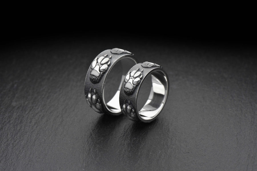 Realistic Wolf Paw Ring, Sterling Silver Animal Track Band, Wild Nature Gift, Totem Spirit Ring, Unisex Wide Band, Might Totem Rings __etsy:7444467914