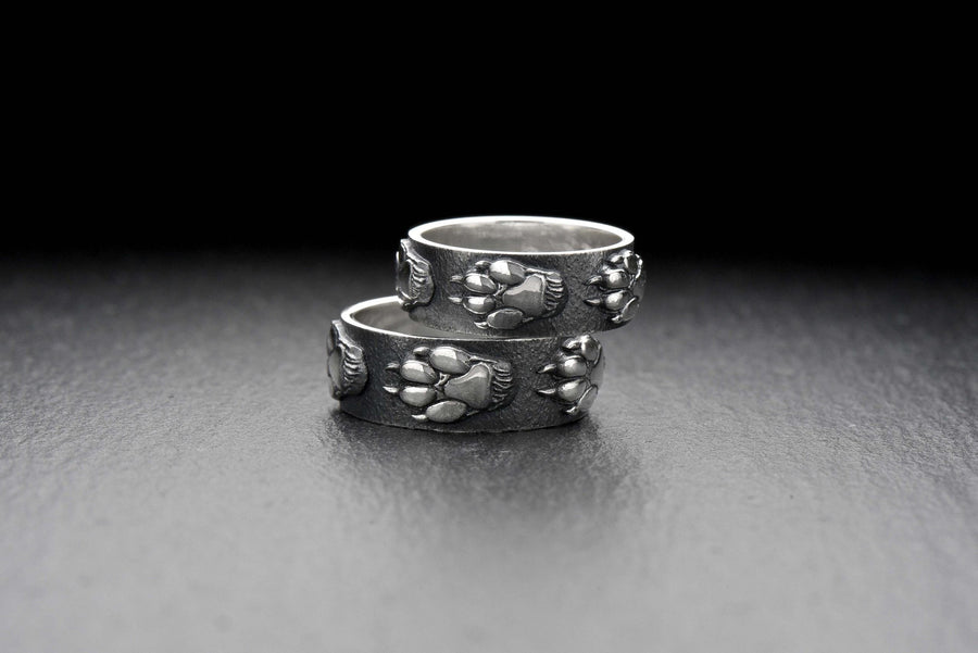 Realistic Wolf Paw Ring, Sterling Silver Animal Track Band, Wild Nature Gift, Totem Spirit Ring, Unisex Wide Band, Might Totem Rings __etsy:7444467914