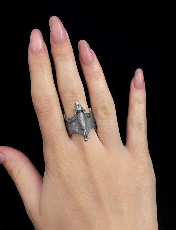 Sterling Silver Flying Fox Ring: Gothic Bat Jewelry __etsy:7224354895