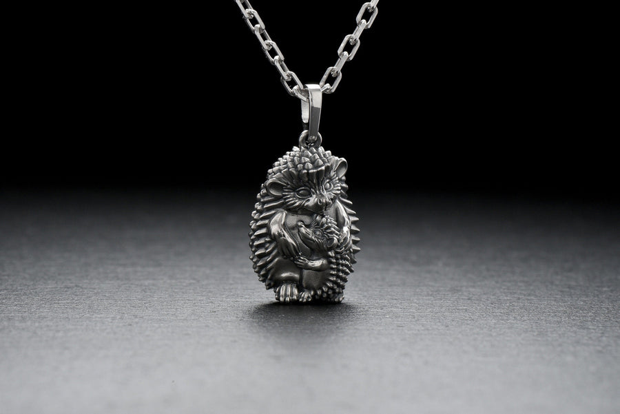hedgehog	silver pendant	forest	urchin	hedgepig	riccio	Igel	hérisson	necklace	hedgehog necklace	gift for her	love gift	totem pendant (etsy image id: 4374625236)