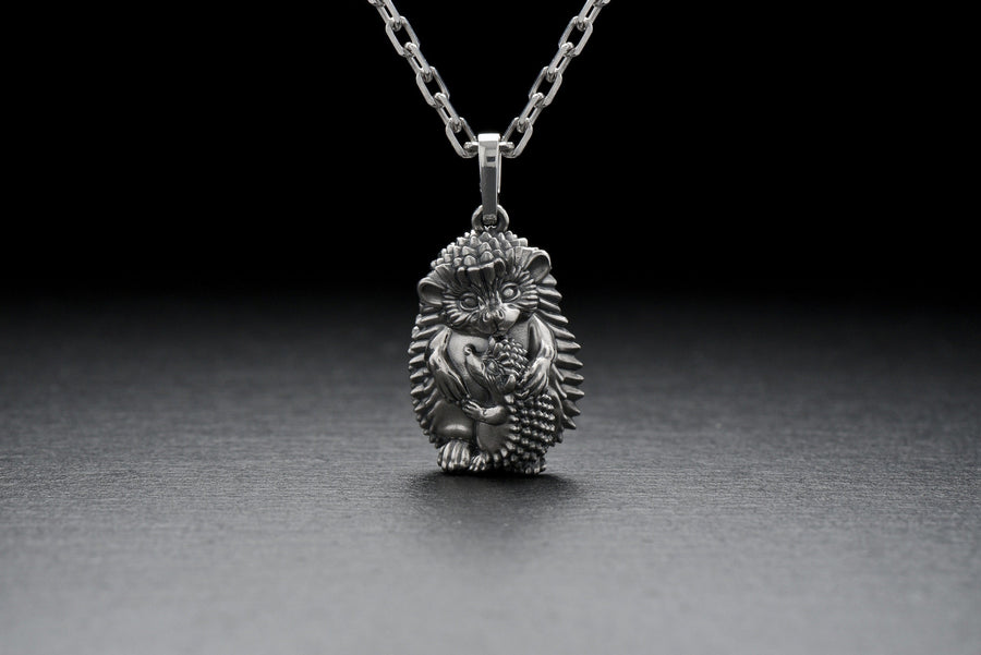hedgehog	silver pendant	forest	urchin	hedgepig	riccio	Igel	hérisson	necklace	hedgehog necklace	gift for her	love gift	totem pendant (etsy image id: 4374625236)