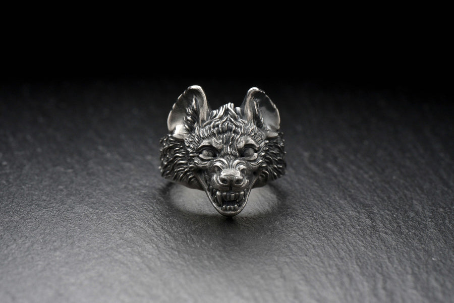 hyena silver ring	hyena jewelry	hyena head ring	bague hyène	Hyänenring	hyena poster	hyena ring	hyena silver	hyena lover	lion king	alexfoxjewelry	hyena lover gift	hyena totem ring __etsy:7395488645