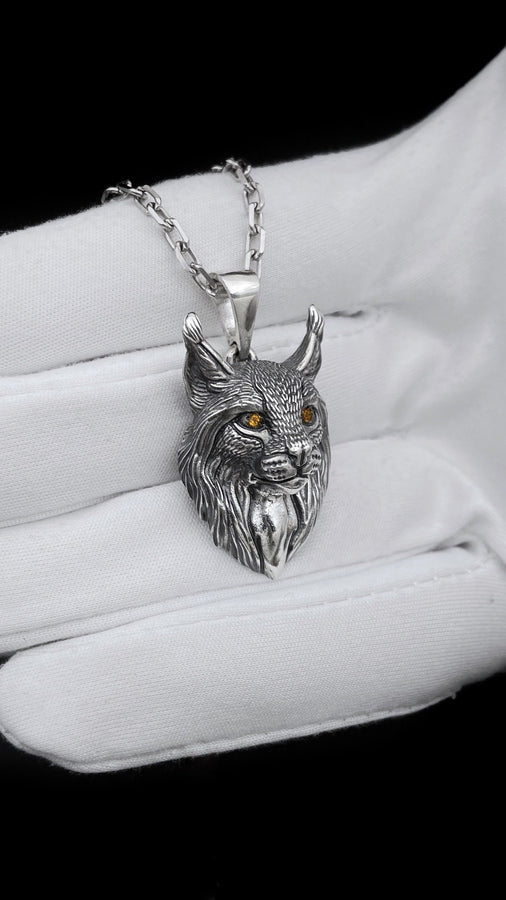lynx head	lynx amulet	Lynx pendant	silver cat	silver pendant	Lynx jewelry	Lynx lover gift	Lynx necklace	Cat souvenir	wild cat pendant	brutal necklace	pendentif lynx	Luchs Anhänger __etsy:7400343045