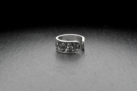 Whether you're dressing up for a special occasion or just want to add some charm to your everyday look, this Silver Pandas ring is sure to bring a smile to your face.