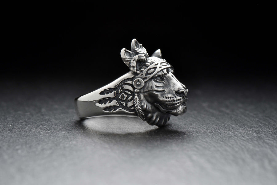 silver signet ring	animal silver ring	signet silver ring	lioness silver ring	women's jewelry