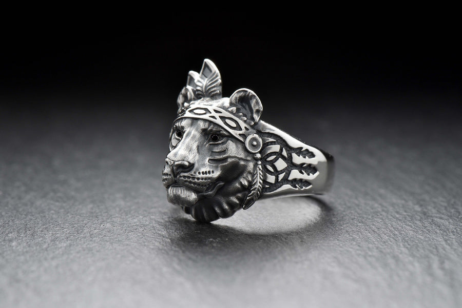 silver signet ring	animal silver ring	signet silver ring	lioness silver ring	women's jewelry