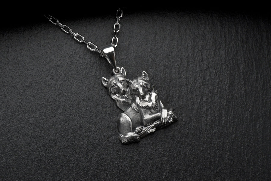 wolf pendant	wolf talisman	wolf head necklace	wolf amulet	Wolf Halskette	collier de loup	Wolf Men Necklace