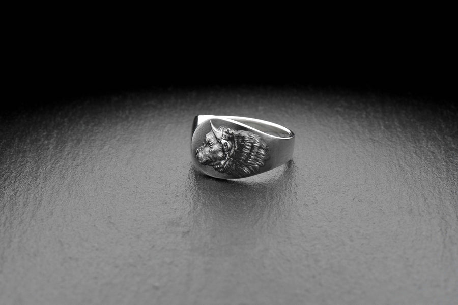 Signet ring	silver signet ring	men ring	men jewelry	bull silver ring	brutal bull ring	bull jewelry	jewelry for men	bague avec taureau	Ring mit Stier	animal ring	bull ring	bull (etsy image id: 7349586104)