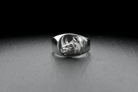 Signet ring	silver signet ring	animal signet ring	animal silver ring	signet silver ring	men ring	rhinoceros jewelry	rhinoceros ring	rhinoceros signet	anneau de rhinocéros	Nashorn-Ring	rhino	rhino ring (etsy image id: 4099453589)