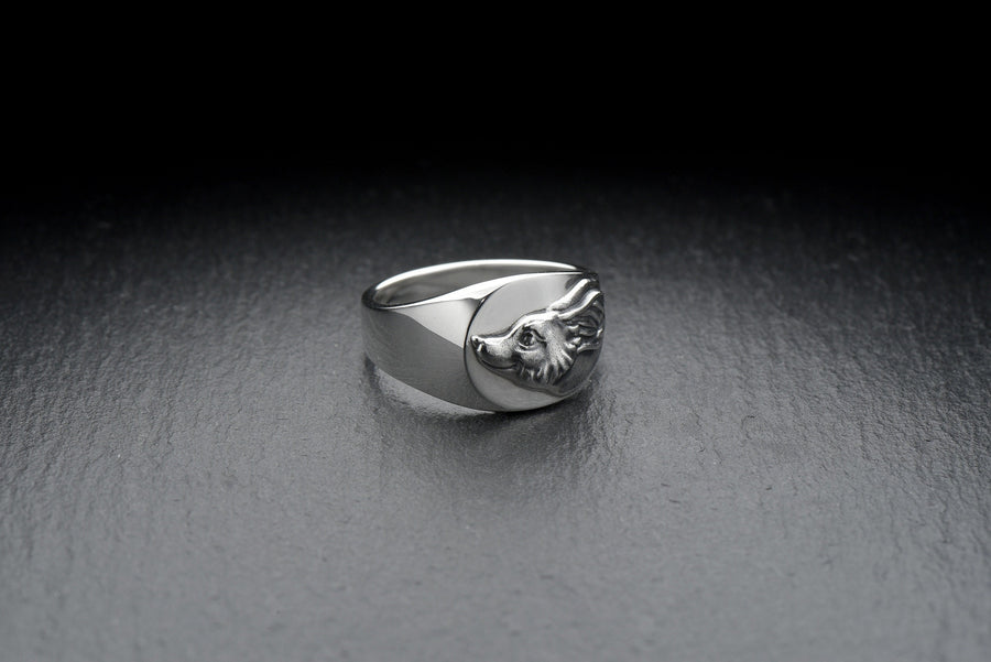 Check out this stunning fennec signet ring!  The sleek and modern design is perfectly complemented by the adorable fennec fox emblem, making it the perfect accessory for anyone who loves to stand out from the crowd. (etsy image id: 4112791559)