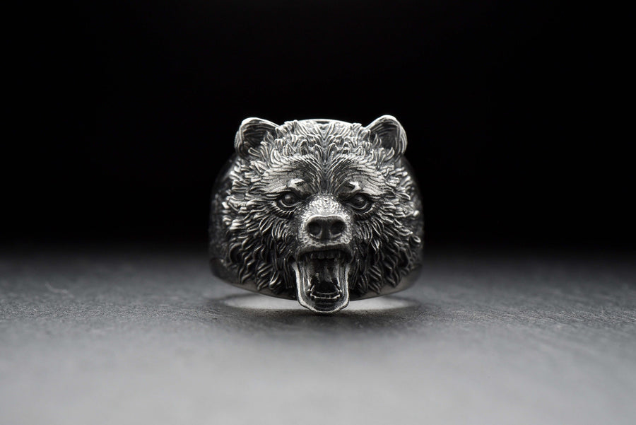 Looking for a bold and stylish accessory to add to your collection? Check out our Grizzly Bear Ring! This stunning piece is perfect for those who want to add a touch of wilderness to their fashion.