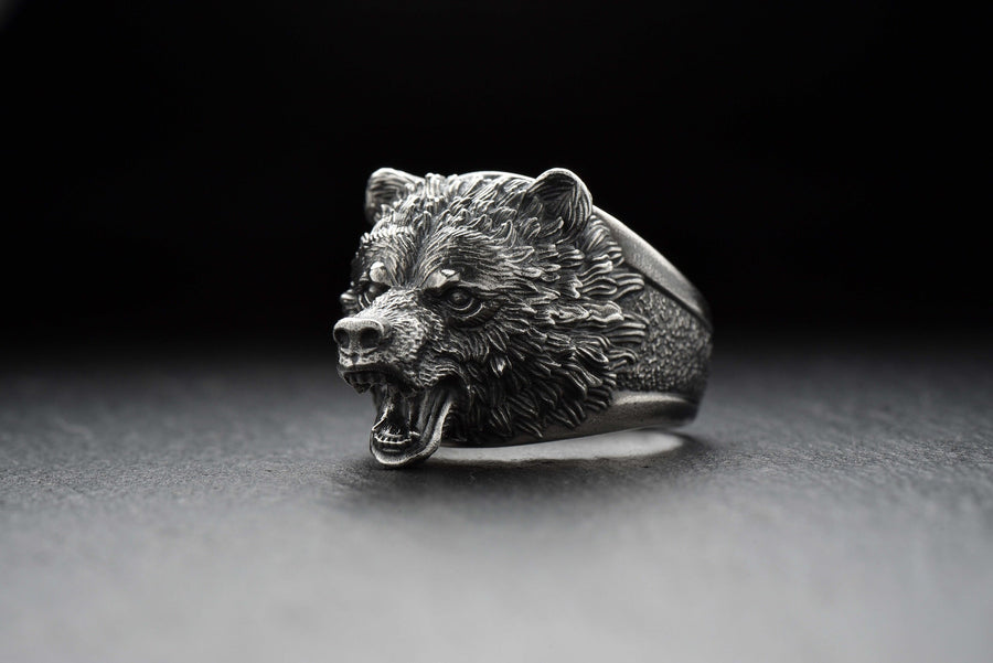 Looking for a bold and stylish accessory to add to your collection? Check out our Grizzly Bear Ring! This stunning piece is perfect for those who want to add a touch of wilderness to their fashion.