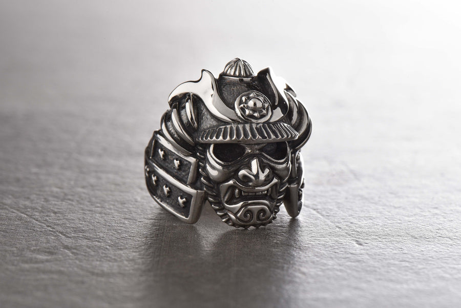 samurai ring	samurai art	japanese jewelry	japanese ring men	bague samurai	samurai mask ring	samurai armor	samurai jewelry	japanese silver ring	samurai	ancient samurai	japan jewelry	asian jewelry (etsy image id: 4170663707)