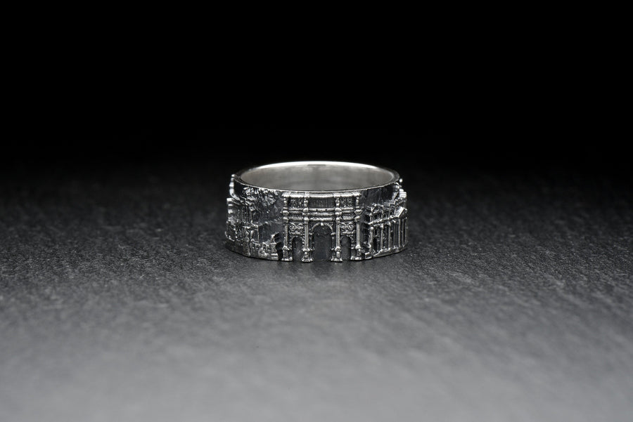 Capture the unforgettable beauty of Rome with this stunningly crafted ring. Crafted from premium materials, this souvenir, with its awe-inspiring cityscape design is perfect for travelers looking to take a bit of Italy on their journey. (etsy image id: 7309892325)