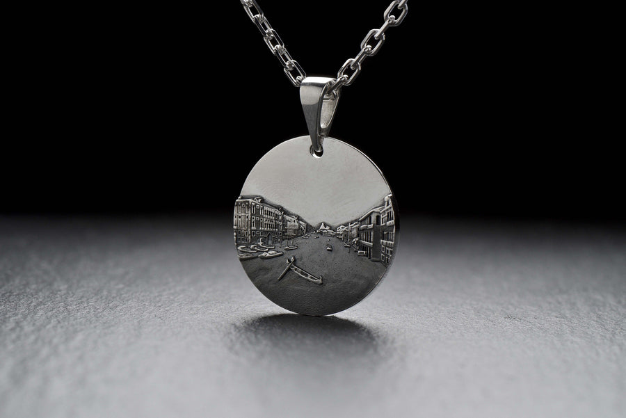 women pendant	silver pendant	traveller gift	souvenir	Venice souvenir	Venice necklace	Grand Canalazzo	traveler gift	pendentif venise	Venedig Anhänger	cityscape	Italy	Venice (etsy image id: 4163362306)