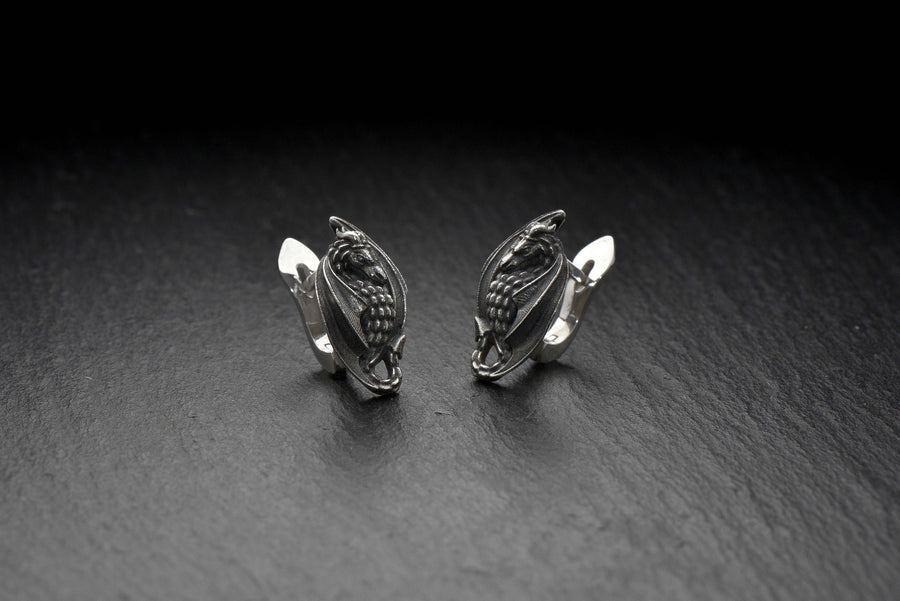 dragons jewelry	draconic jewelry	mythic earrings	dragon earring	dragon earrings	dragon jewelry	Drachen Ohrringe	bijoux dragons	dragons eariings	dragon silver	dragon art	house of the dragon	dragon (etsy image id: 7689566388)