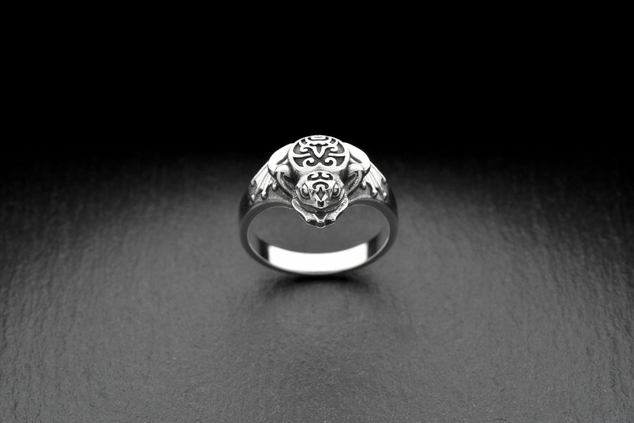 Handcrafted with care, this ring is perfect for anyone who loves to make a statement with their accessories. The intricate details of the frog's skin and eyes create a unique and striking look that will catch everyone's eye. (etsy image id: 4195312676)