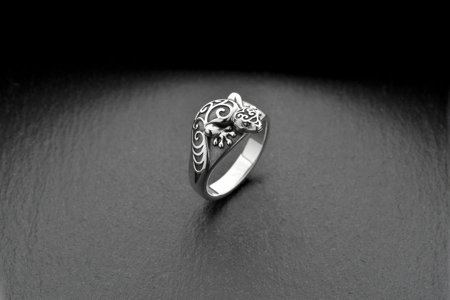 polynesian ring	Sea creature ring	Sea souvenir	maori jewelry		reptile jewelry	silver ring	animal ring (etsy image id: 7737510359)