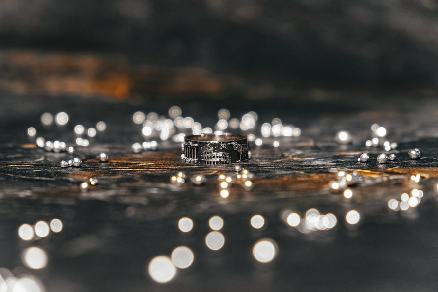 Capture the unforgettable beauty of Rome with this stunningly crafted ring. Crafted from premium materials, this souvenir, with its awe-inspiring cityscape design is perfect for travelers looking to take a bit of Italy on their journey. (etsy image id: 7309892325)