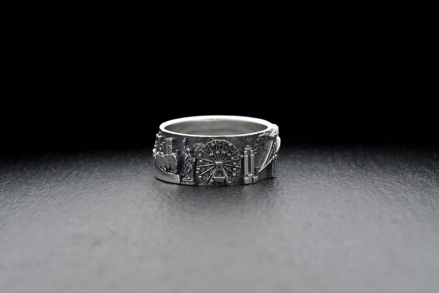 sterling silver ring	New York Skyline	NY souvenir	NYC	Brooklyn bridge	New York ring	Amerikanischer Ring	Bague New-Yorkaise	Cityscape	America	American souvenir	new york	new york cityscape (etsy image id: 7384496001)