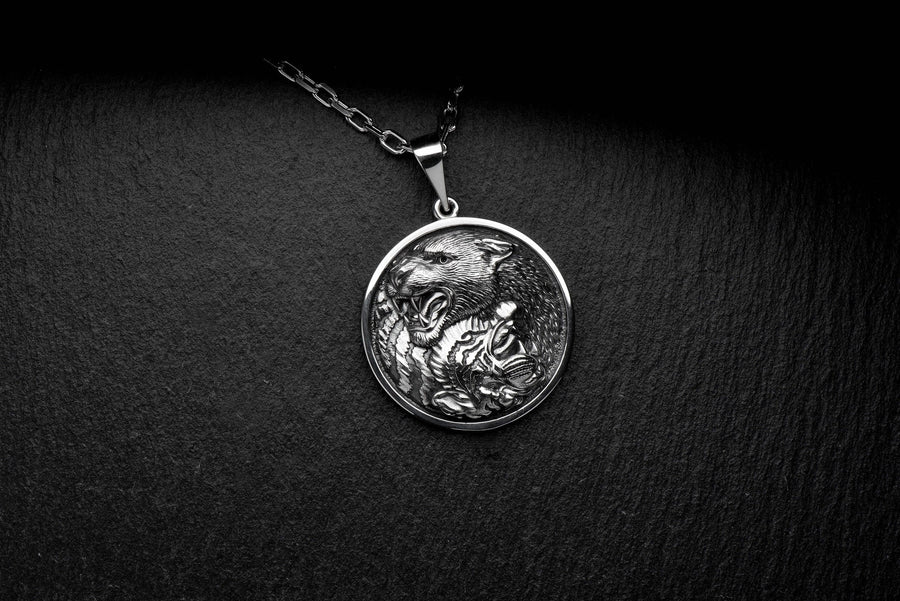 animal jewelry	Tiger pendant	Lion pendant	lion necklace	necklace	tiger (etsy image id: 7350868296)