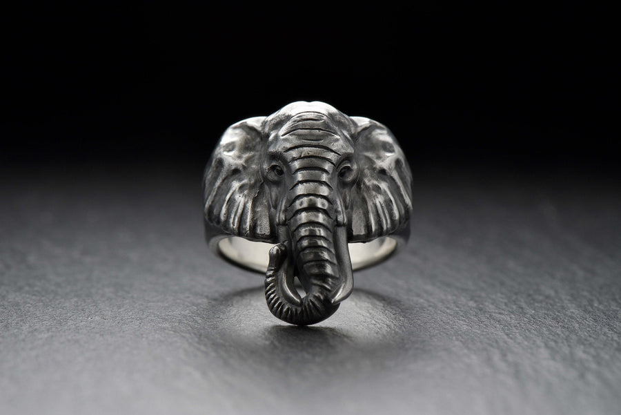 Elephant art	Elephant silver	bague éléphant	bijoux éléphant	Elefantenring	Elefant Kunst	african elephant	african art	elephant gift	horton	elephant	elephant ring	animal ring