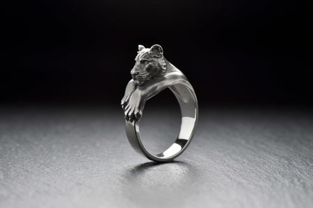 men's jewelry	silver signet ring	animal signet ring	animal silver ring	Lion head jewelry	wild cat jewelry (etsy image id: 4243232621)