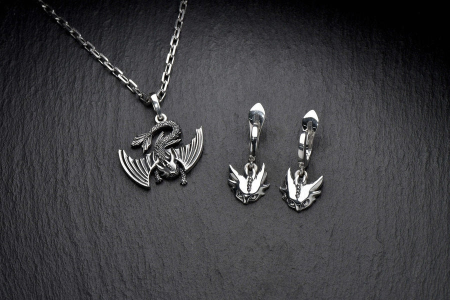 dragon earrings	dragon jewelry	dragons eariings	dragon art	gift for her	Earrings	Silver Earringss	Dragon	Dragons	Jewelry dragon	Gift	Silver Dragon	Dragon lovers (etsy image id: 4413195731)
