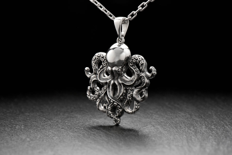 sea jewelry	ocean jewelry	pendentif pieuvre	poulpe d'argent	pendant	squid necklace	sea lover gift (etsy image id: 7178767224)