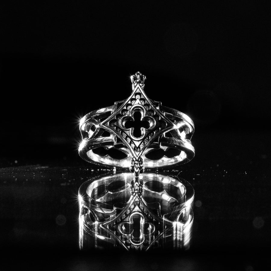 Gothic ring	Medieval jewelry	gothic jewelry	goth ring	Cathedral ring	vintage ring	gothic gift	gothic lover gift	gothic wedding ring	gothic engagement	gothic ring men	gothic black ring	engagement ring, This angle demonstrates the openwork construction of the band. The shoulders feature cut-out arches that reduce the weight of the ring and add an airy, cathedral-like quality. The symmetry of the North/South points is precise. (etsy image id: 7225054934)