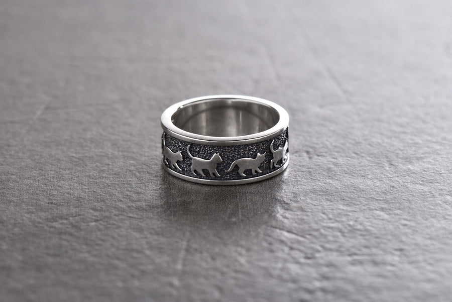 The Kittens Ring is a perfect accessory for everyday wear or for special occasions. It also makes a great gift for someone special who loves kittens and wants to add some feline charm to their jewelry collection. (etsy image id: 4274576204)