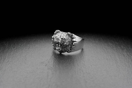 The growling bear silver ring is the perfect choice for those who want to add the spirit of nature and the power of wildlife to their style. It will attract the attention of others and will go well with different styles of clothing.
⠀ (etsy image id: 4321984424)