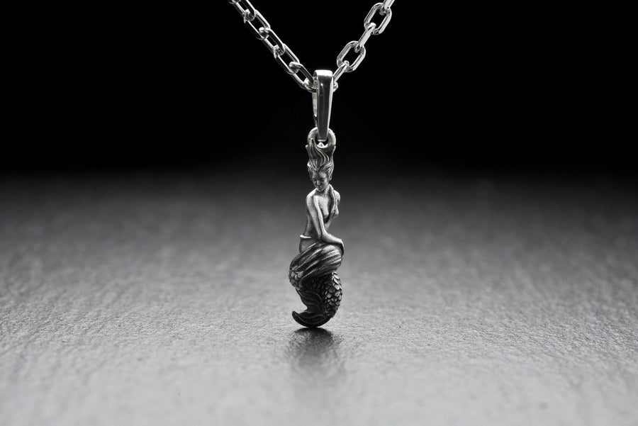 sterling silver	mermaid pendant	sea jewelry	siren pendant	siren gift	sea gift	mermaid lover	Nereid pendant	Oceanid	sea souvenir	water nymph	pendentif sirène	mermaid (etsy image id: 4323039832)