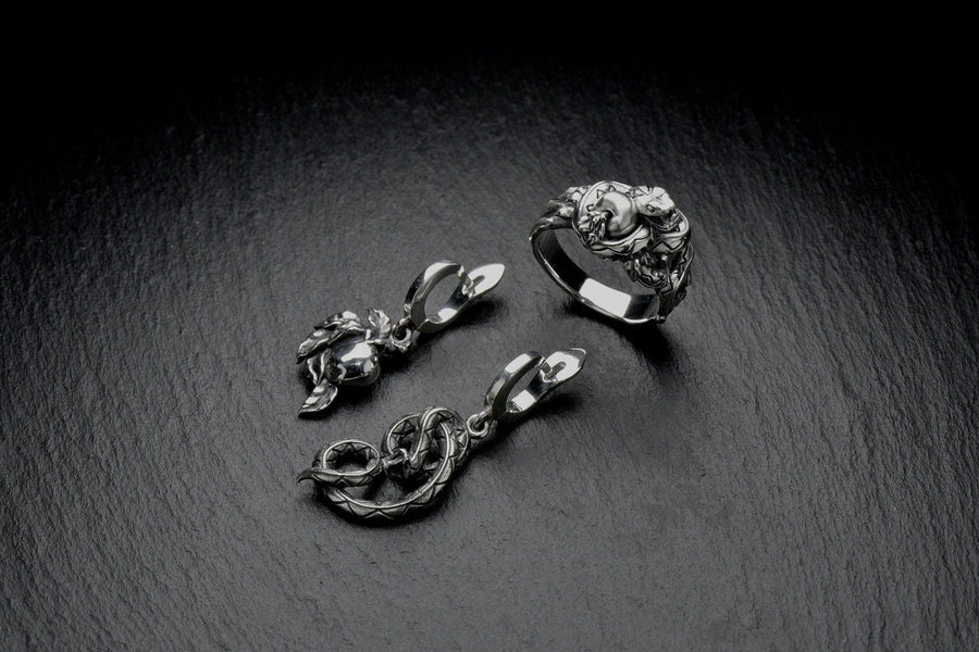 snake	apple	viper	vasilisk	Serpent Tempter	legend	silver earring	mythologic	apple earring	the Forbidden fruit	serpent	snake jewelry	serpent earrings (etsy image id: 7163149776)