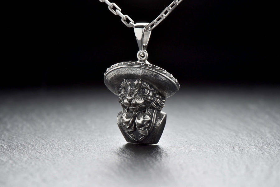 silver pendant	animal jewelry	cat silver	cat pendant	cat necklace	silver necklace	musician gift	musician cat	maestro	music cat	virtuoso cat	chat musicien	Katzenmusiker (etsy image id: 4359897255)