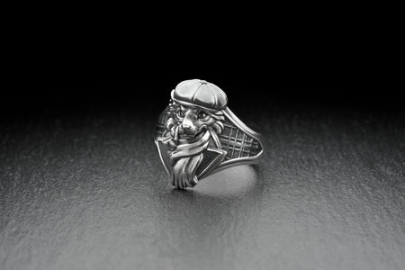Whether you're looking to add a touch of sophistication to your everyday look or dazzle on a special occasion, this ring is sure to turn heads. Get ready to shine bright like a Fox with the Alex ring (etsy image id: 4363537779)