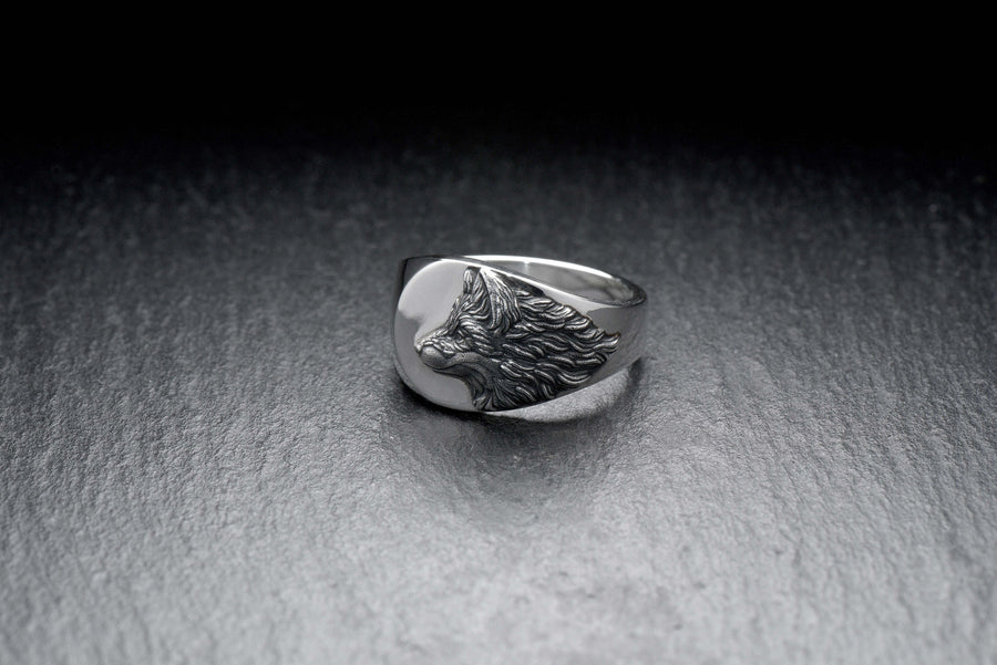 Give the perfect gift to any fox devotee – be brave and stylish and get this extraordinary fox totem signet ring today! (etsy image id: 4363624913)