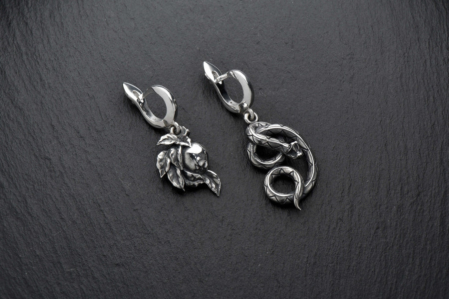 snake	apple	viper	vasilisk	Serpent Tempter	legend	silver earring	mythologic	apple earring	the Forbidden fruit	serpent	snake jewelry	serpent earrings (etsy image id: 7163149776)