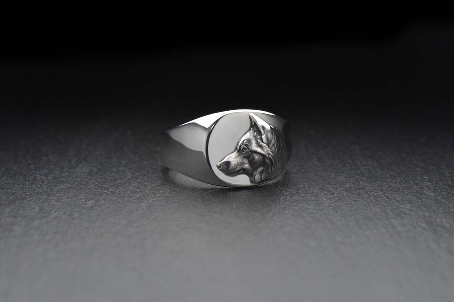 Signet ring	men's jewelry	silver signet ring	animal signet ring	animal silver ring	signet silver ring	men ring	men jewelry	wolf signet ring	wolf's head ring	calm wolf ring	Wolfsring	bague loup (etsy image id: 7285913187)