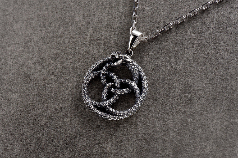 dragon pendant	silver pendant	animal jewelry	silver dragon	dragon moon	throne pendat	throne games __etsy:4365783938