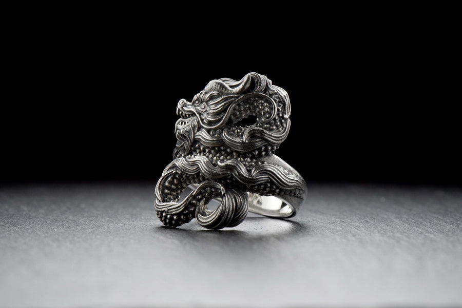 dragon ring	bague dragon	drachen ring	targaryan ring	ring dragon	dragon art	game of thrones	house of dragon	hbo dragon	chinese dragon	asian dragon	asian	great dragon