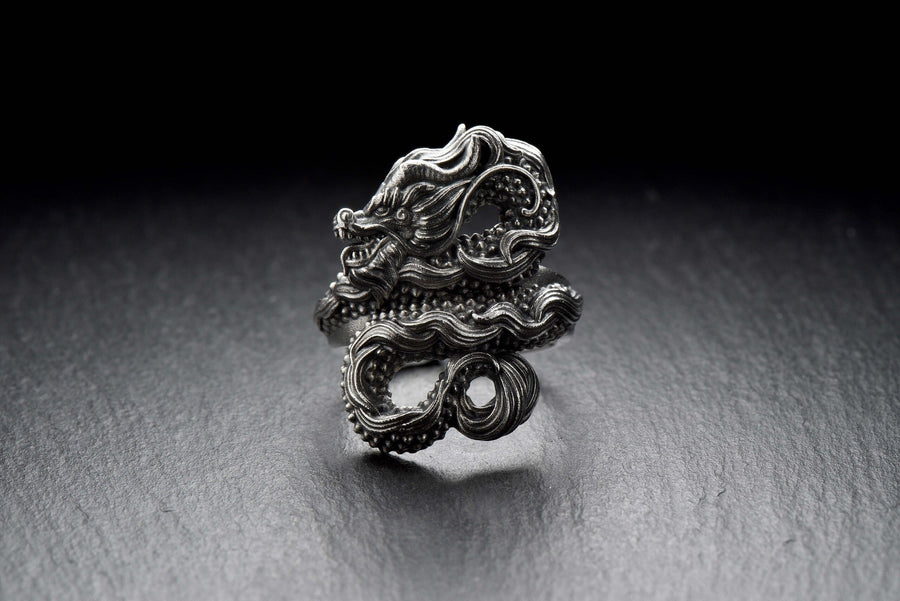 dragon ring	bague dragon	drachen ring	targaryan ring	ring dragon	dragon art	game of thrones	house of dragon	hbo dragon	chinese dragon	asian dragon	asian	great dragon
