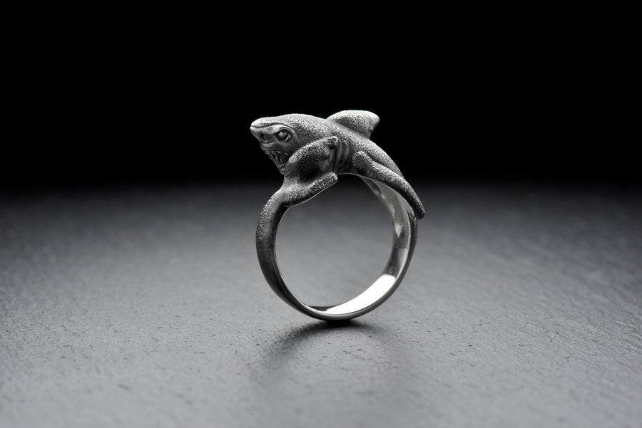 Signet ring	men's jewelry	silver signet ring		Shark signet ring	shark silver jewelry	Sea creature ring	sea art	sea jewelry (etsy image id: 4586649098)